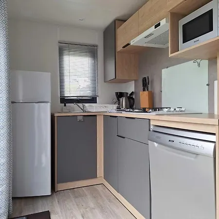 Mobile In Austrian Countryside * Altossiach