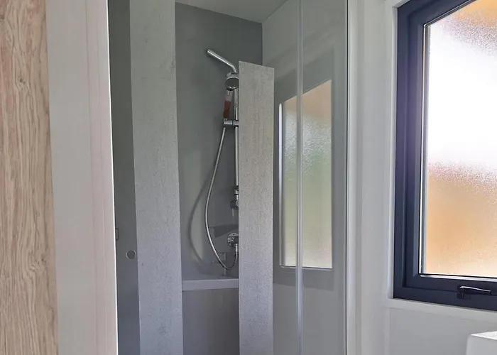 Mobile In Austrian Countryside * Altossiach